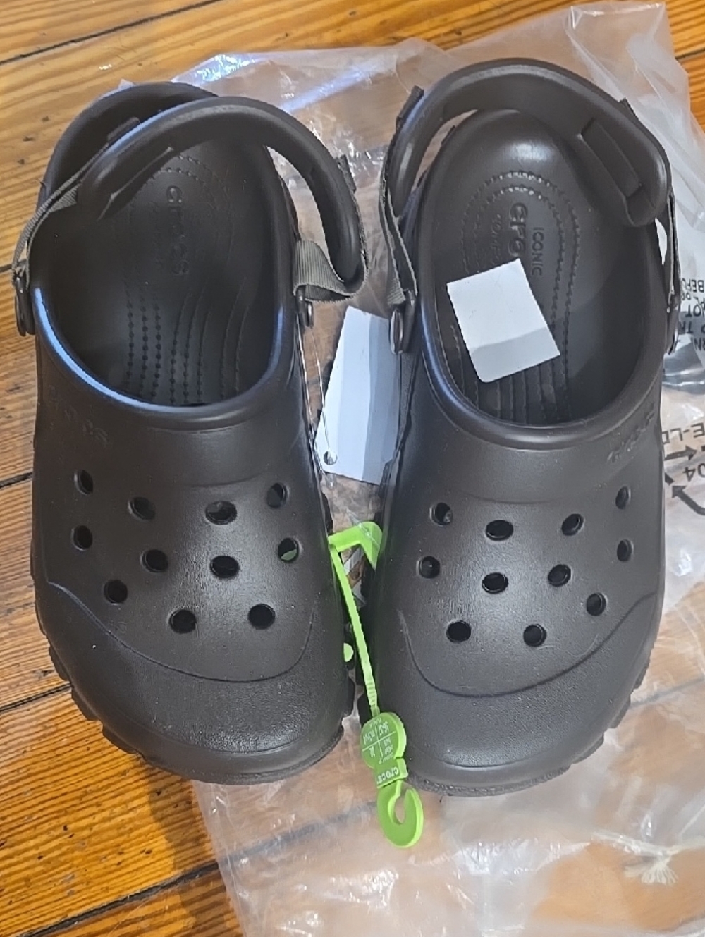 CROCS Kids Classic Clog in Dark Brown with Green Tag